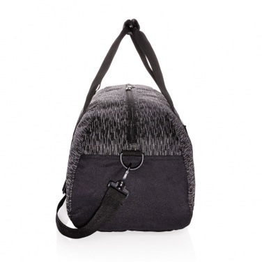 Logotrade werbemittel das Foto: AWARE™ reflektierende RPET Wochenendtasche