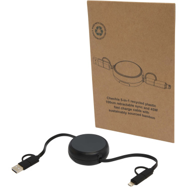 Logotrade Werbeartikel das Foto: Alasia 100 cm 5-in-1 Kabel aus recyceltem Kunststoff und Aluminium, einziehbar, für Datenübertragung und mit 45W Schnellladung