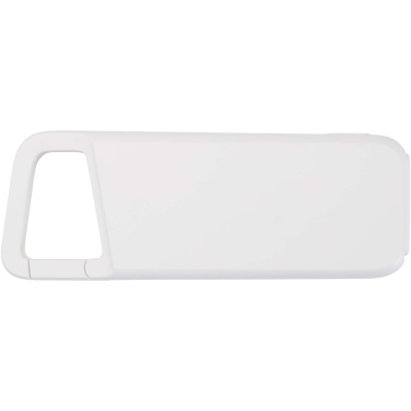 Logotrade Logogeschenke das Foto: Alkes 12 W 5.000 mAh wasserfeste Powerbank aus recyceltem Kunststoff mit Karabinerhaken