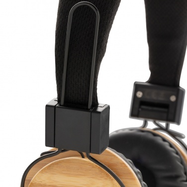 Logotrade business gift image of: Bamboo wireless headphone