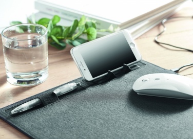 Logo trade advertising products image of: RPET mouse mat charger 15W