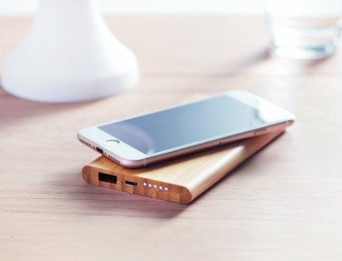 Logo trade promotional merchandise picture of: Wireless power bank in bamboo 6000mAh ARENA