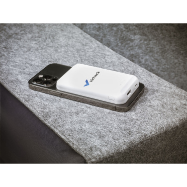 Logo trade promotional merchandise picture of: Force Magnetic RCS Recycled Wireless Powerbank 5000