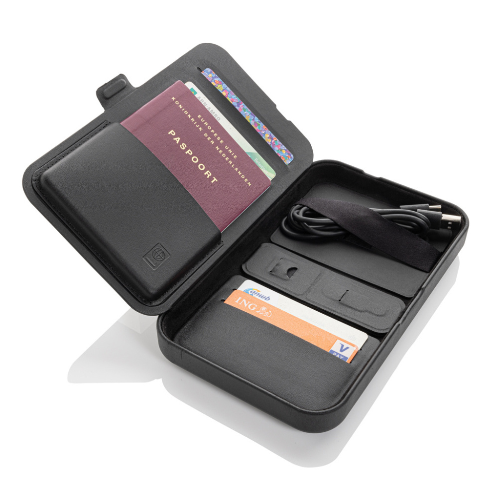 Logo trade promotional gift photo of: Swiss Peak RCS recycled travel case with 3 in 1 charger