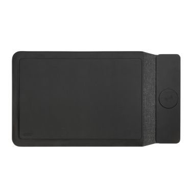Logo trade promotional giveaway photo of: Swiss Peak 15W magnetic charging laptop sleeve 14-15,6"