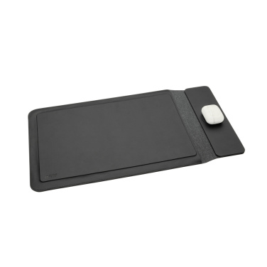 Logo trade advertising products picture of: Swiss Peak 15W magnetic charging laptop sleeve 14-15,6"