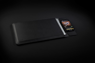 Logo trade promotional gifts picture of: Swiss Peak 15W magnetic charging laptop sleeve 14-15,6"