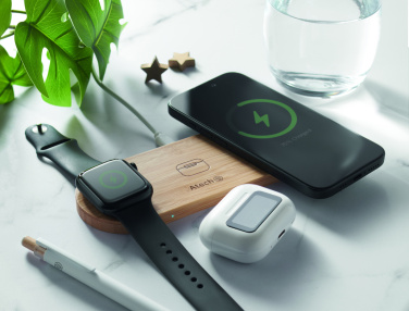 Logotrade business gifts photo of: 3 in 1 15W wireless charger