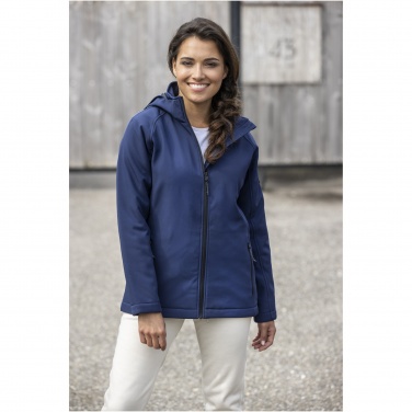Logotrade firmakingituse foto: Notus naiste polsterdatud softshell jope