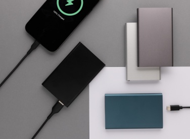 Logo trade reklaamkingitused foto: RCS-i taaskasutatud plastist/alumiiniumist 4000 mah C-tüüpi akupank