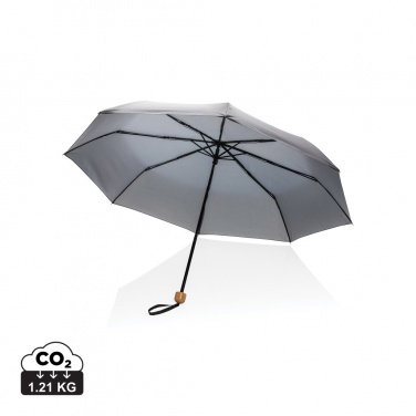 Logotrade reklaamkingituse foto: 20,5-tolline Impact AWARE™ RPET 190T Pongee bambusest mini vihmavari