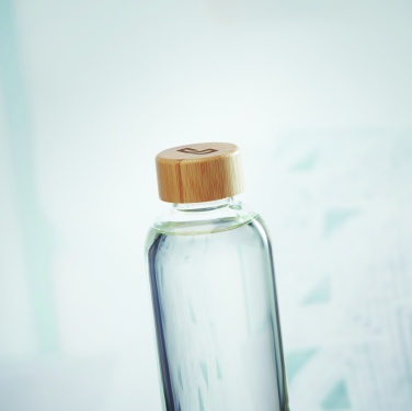 Logotrade firmakingitused pilt: Klaaspudel 650ml bambusest kaas