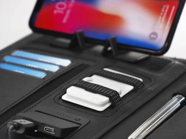 Logotrade ärikingituse foto: HERMANO akupank Organizer 54713000