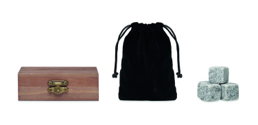 Logotrade meened pilt: 9 kivist jääkuubikute komplekt karbis ABERDEEN