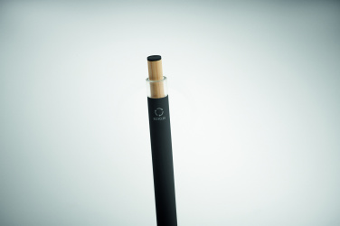 Logo trade reklaamtooted foto: BERGAMO ++ taaskasutatud alumiiniumist pastakas