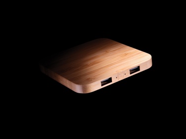 Logotrade liikelahja tuotekuva: 10W bambuinen langaton laturi USB:llä