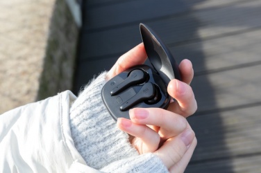 Logotrade mainoslahjat kuva: Urban Vitamin Byron ENC kuulokkeet