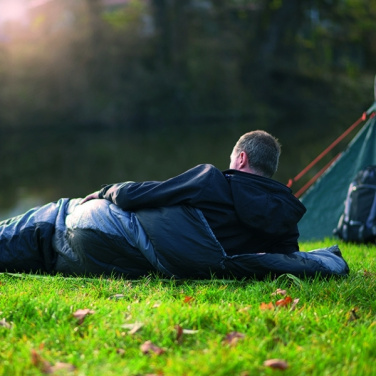 Logotrade liikelahjat kuva: Makuupussi KINABALU Schwarzwolf