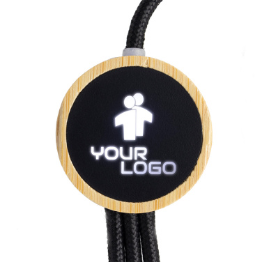Logotrade liikelahjat mainoslahjat tuotekuva: 3-in-1-kaapeli, jossa on valaistu logo puukotelossa, LH-ZMU06