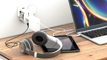 Logotrade liikelahja mainoslahja kuva: SKROSS World Travel MUV 2-napainen USB A ja C adapteri