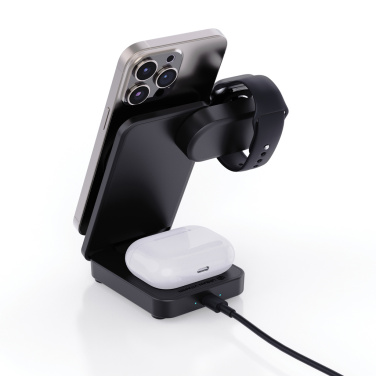 Logotrade mainoslahja tuotekuva: Urban Vitamin Arcadia RCS rplast 15W 3in1 magn. laturi