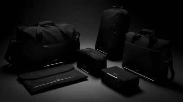 Logotrade reklaminės dovanos nuotrauka: Swiss Peak AWARE™ RFID ir USB nešiojamojo kompiuterio kuprinė