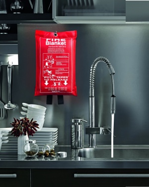 Logotrade reklaminiai produktai nuotrauka: Priešgaisrinė antklodė maišelyje 100x95cm