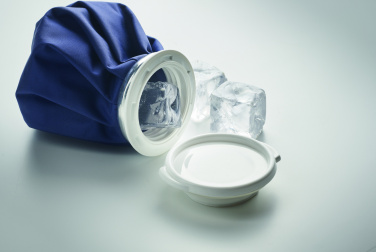 Логотрейд pекламные cувениры картинка: Reusable polyester ice pack
