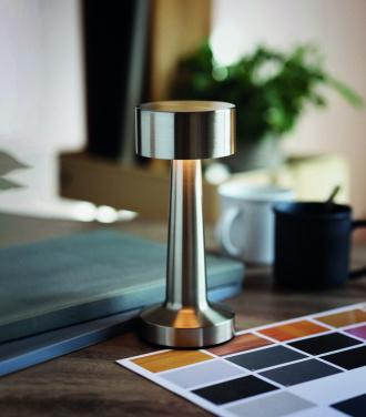 Логотрейд pекламные подарки картинка: Rechargeable iron table lamp