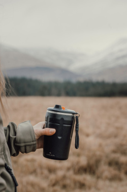 Логотрейд pекламные продукты картинка: Кружка для кофе Nordic Drift Trail RCS с замком и защитой от протекания, модель 350.