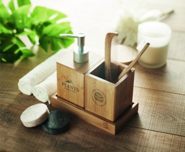Logotrade reklamprodukter bild: 3-delars badrumsset i bambu