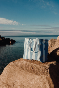 Logotrade profilprodukter bild: VINGA Lagoa GRS strandväska